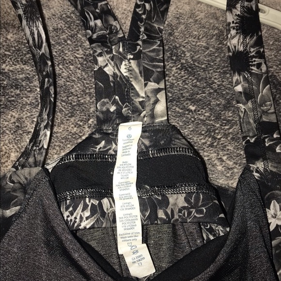 Flower tank top - Picture 3 of 3